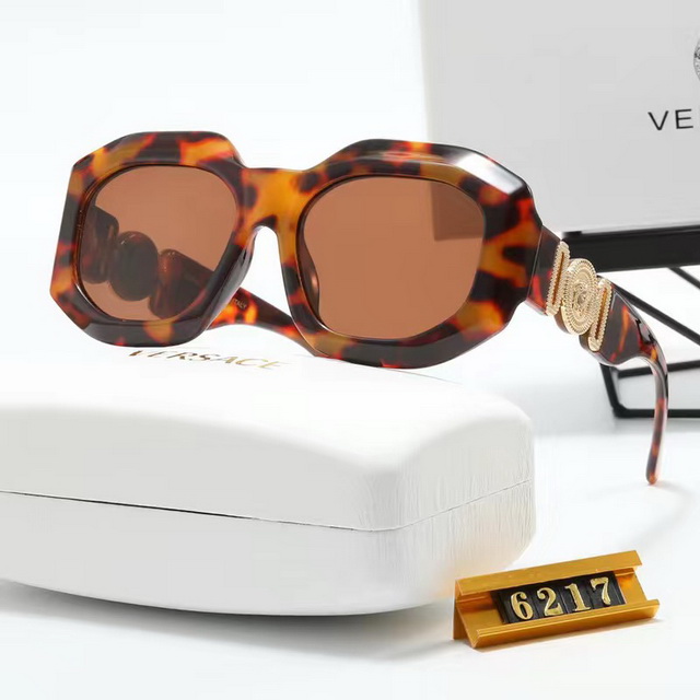 Versace Boutique Sunglasses 040